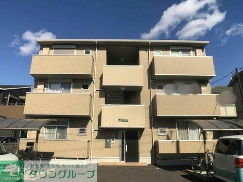 埼玉県越谷市大字三野宮 築8年7ヶ月 3階建