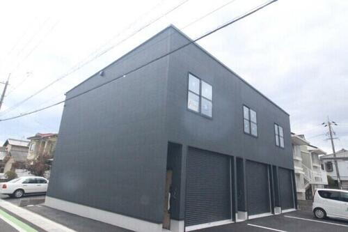 南輝ガレージハウス 2階建