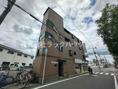 大阪府守口市大日東町 5階建