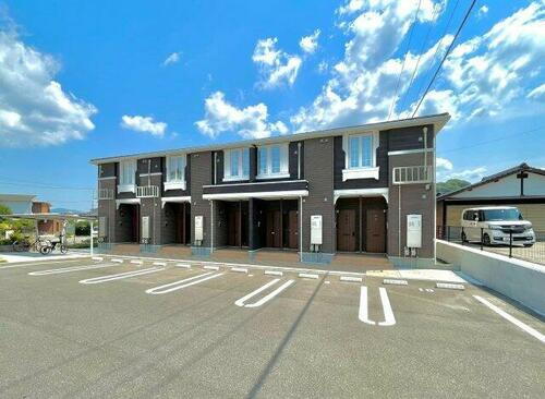 佐賀県武雄市武雄町大字富岡 賃貸アパート