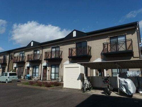 愛知県岡崎市小針町３丁目 テラスハウス