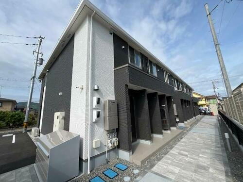 広島県福山市東川口町３丁目  2階建