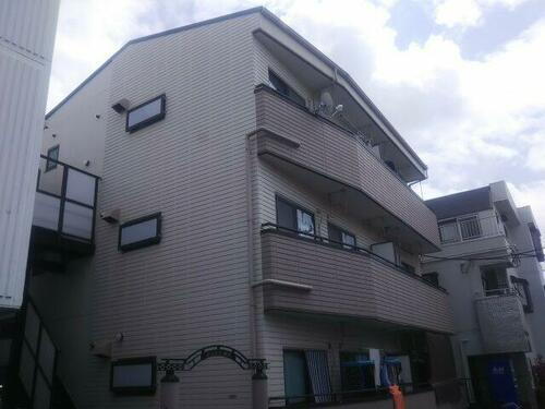 東京都足立区保木間４丁目 築32年3ヶ月 3階建