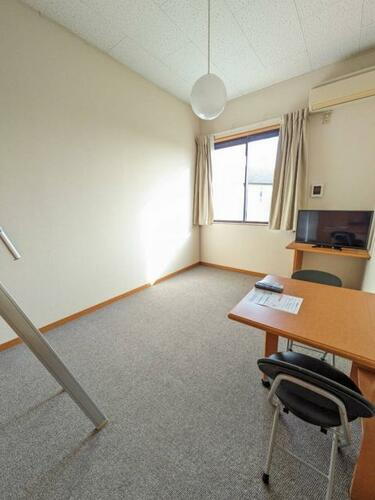 福岡県福岡市中央区輝国２丁目 賃貸アパート