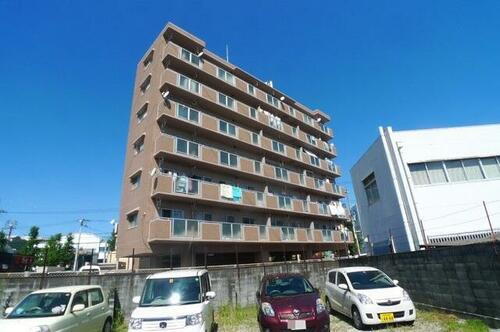 高知県高知市中万々 築31年7ヶ月 7階建