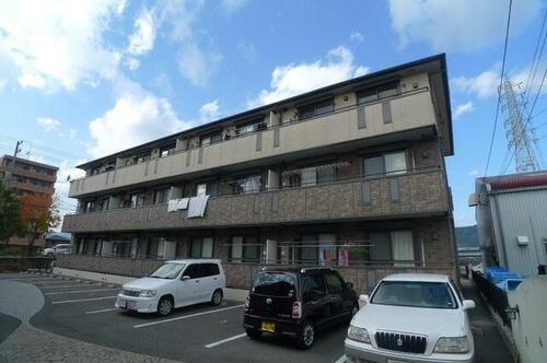 高知県高知市北久保 築20年10ヶ月 3階建