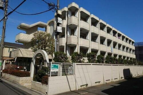トリアノン８７ 地上3階地下1階建