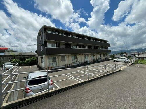 長崎県諫早市真崎町 3階建 築6年1ヶ月