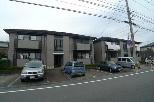 高知県高知市一ツ橋町２丁目 賃貸アパート