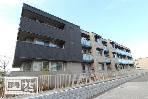 高知県高知市高須 築3年7ヶ月 3階建