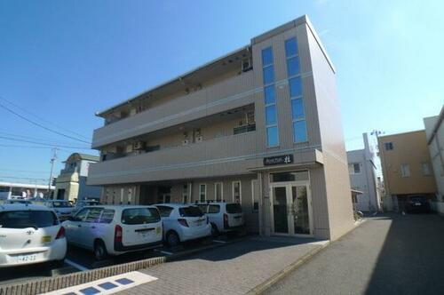 高知県高知市北川添 築18年4ヶ月 3階建