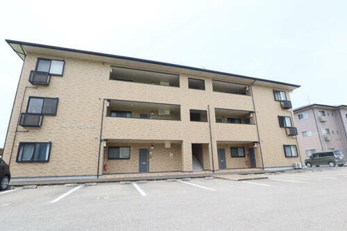 高知県香南市野市町東野 賃貸アパート