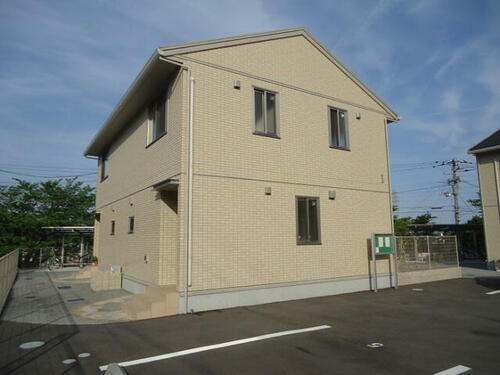 高知県高知市中万々 2階建 築13年10ヶ月