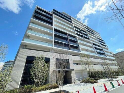 大阪府豊中市新千里東町３丁目 賃貸マンション