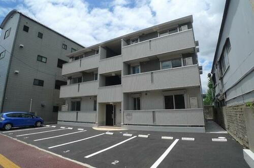 高知県高知市愛宕町３丁目 賃貸アパート