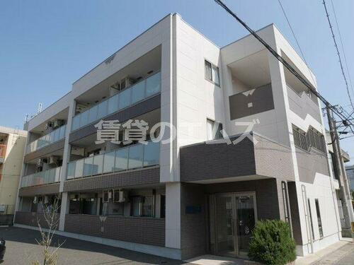 ラ　ルーチェ平尾 3階建