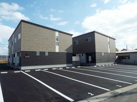 広島県福山市南今津町 築6年12ヶ月 2階建