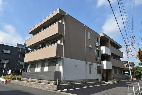 Ｄフルト並木町 3階建