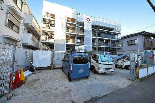 千葉県柏市あけぼの１丁目  3階建