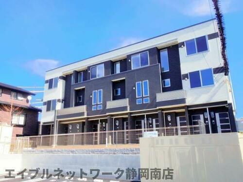 静岡県静岡市駿河区池田 3階建