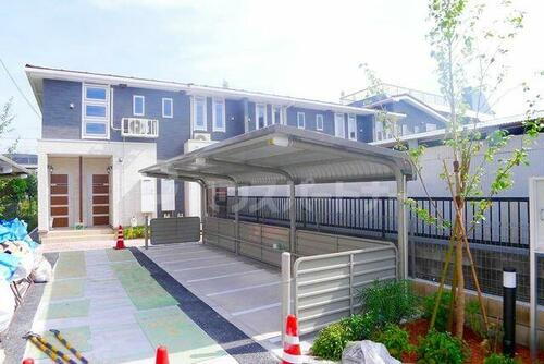 ジャラン　バグース