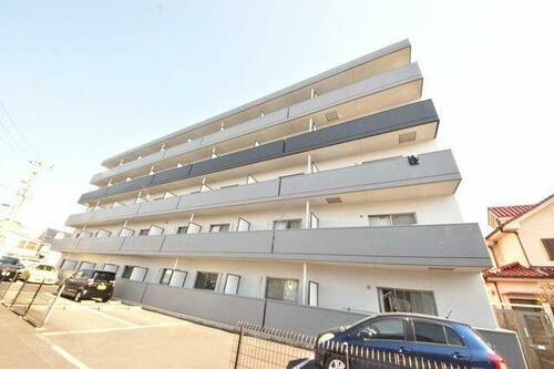 埼玉県越谷市蒲生西町１丁目 築23年10ヶ月 5階建