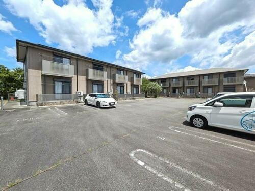 兵庫県たつの市新宮町光都２丁目 築18年9ヶ月 2階建