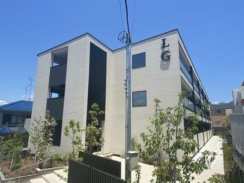 Ｌａｐｉｓ　ＧＲＡＮＤＥ 3階建
