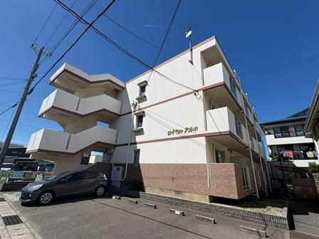 兵庫県姫路市飾磨区英賀宮町１丁目 3階建 築26年9ヶ月