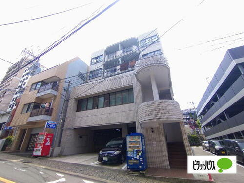 ファルバンワキサカ 5階建