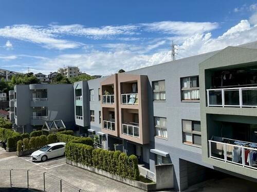 神奈川県横浜市金沢区六浦南２丁目 賃貸マンション