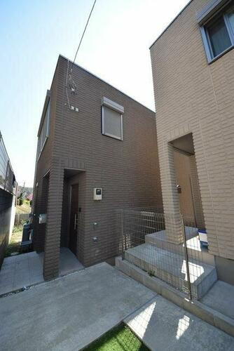 神奈川県藤沢市石川２丁目 賃貸一戸建て