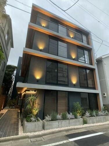 トリアス２２６