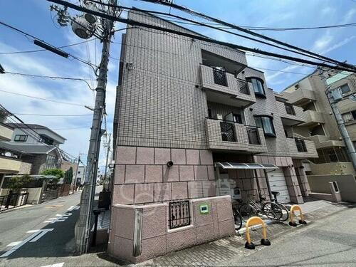 ベルトピア江坂 3階建