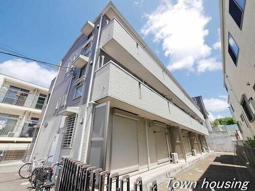 神奈川県横浜市緑区竹山１丁目 3階建 築15年4ヶ月