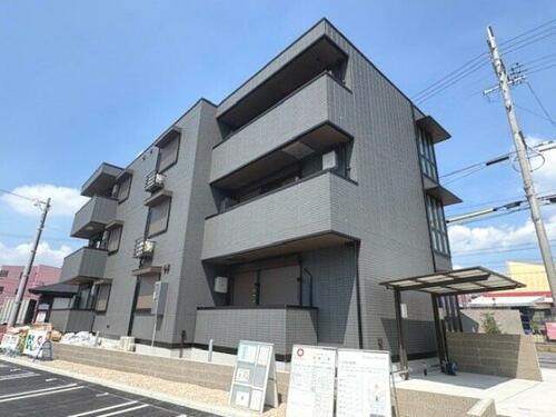 愛知県岡崎市上和田町字城前 賃貸アパート