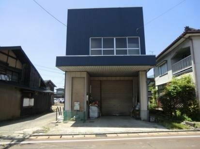 学校町高新貸家 2階建