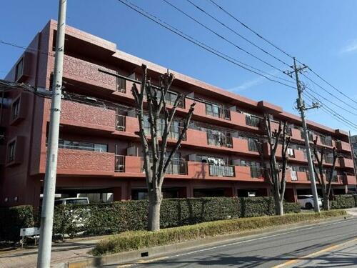 埼玉県吉川市高富２丁目 賃貸マンション