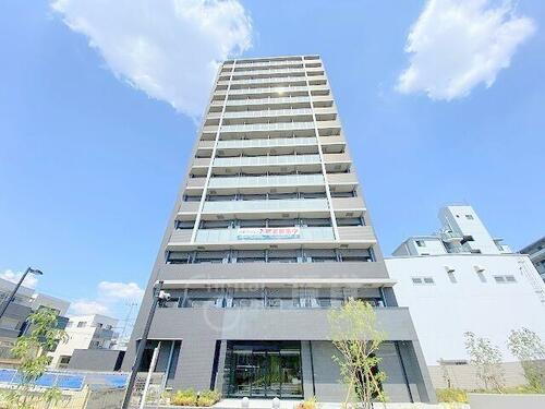 プレサンスブルーム東三国 15階建