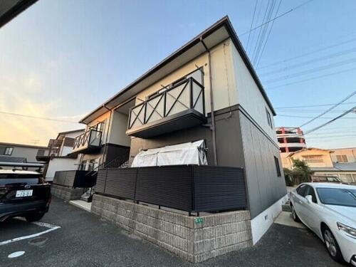福岡県糟屋郡粕屋町内橋西２丁目 2階建