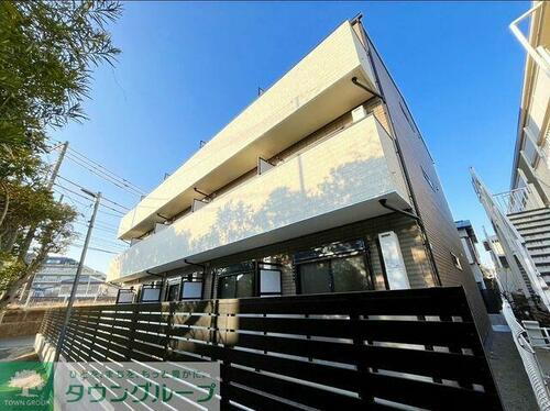 千葉県千葉市稲毛区稲毛東５丁目 築2年12ヶ月 3階建