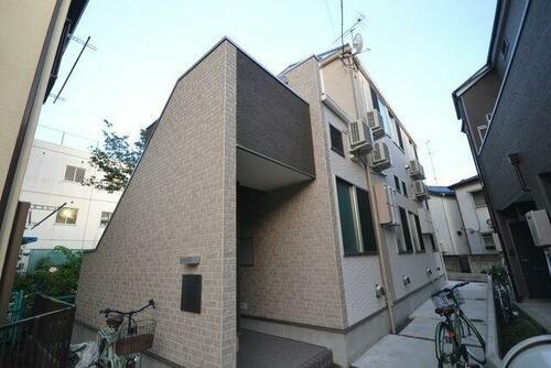 Ｃｈａｎｖｌｕｎａｆｌｅｕｒ