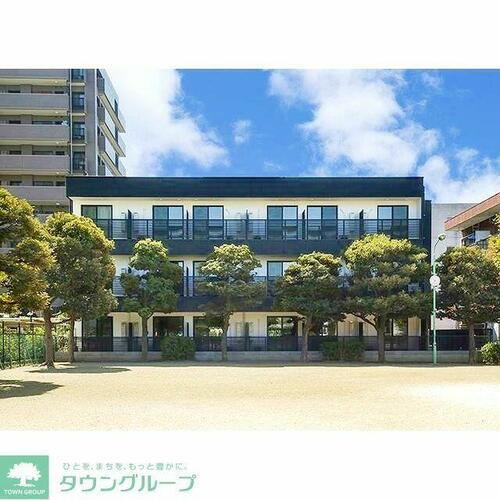 埼玉県川口市中青木２丁目 築9年10ヶ月 3階建