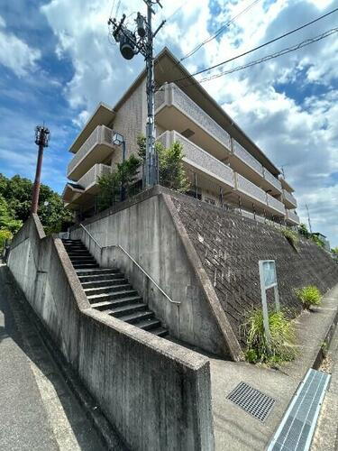 クリアコート寺谷 3階建