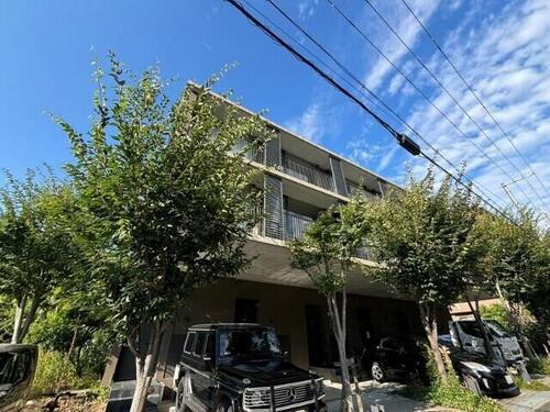 ＢＯＳＣＯ 3階建