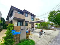 大阪府茨木市東奈良2丁目 2階建 築11年3ヶ月