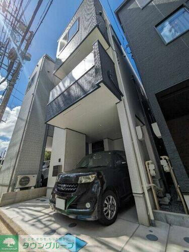 埼玉県さいたま市浦和区岸町１丁目 築2年6ヶ月 3階建