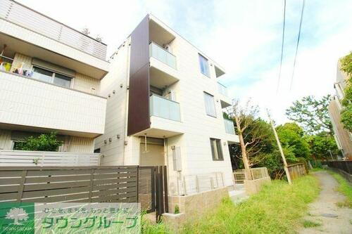 神奈川県鎌倉市由比ガ浜３丁目 築2年6ヶ月 3階建