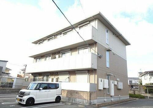 熊本県熊本市南区出仲間２丁目 築12年2ヶ月 3階建