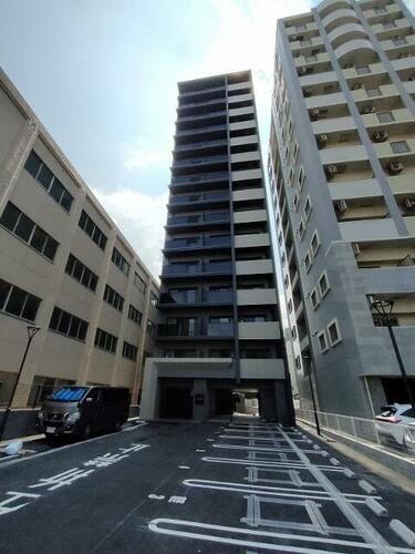 福岡県北九州市小倉北区鍛冶町２丁目 15階建 
